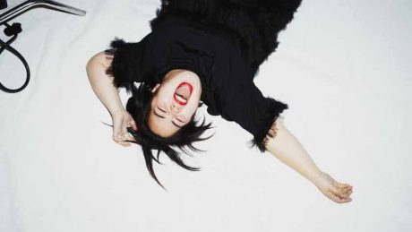 ゆりやんレトリィバァ降臨。吉本興業とジャーナルスタンダードが提案するポップアップショップ。