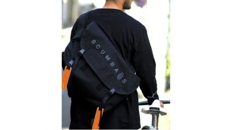 メッセンジャーバッグの始祖といえば、ティンバックツー！ オレンジでおなじみのビームスとのコラボがいい出来です！