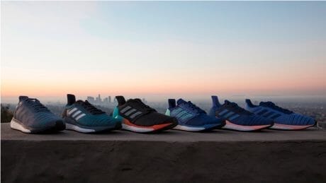 はじめてのフルマラソンは、これを履け！ アディダスの新定番「ソーラーブースト」が登場。