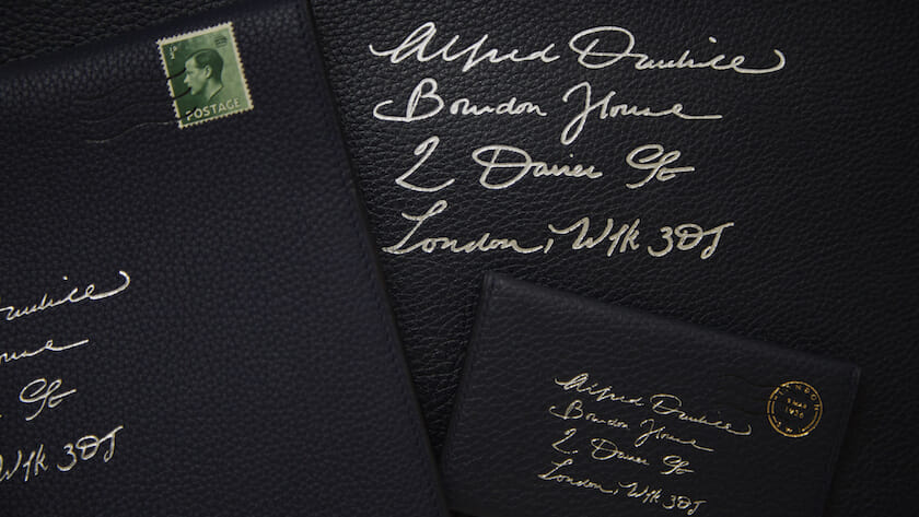 【新品未使用】ダンヒルdunhill エンジンターンノートブック/手帳 ストーン エンジンターン」を再解釈した、ダンヒルのスモールレザー