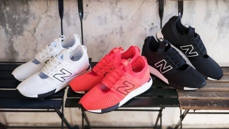 サンダルのモチーフをミックス!? ニューバランスに新しい「247」が登場。