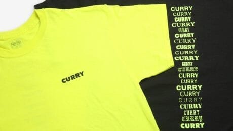 大阪の街をイメージしたタンタンの限定Tシャツ。テーマはずばり、CURRYです。