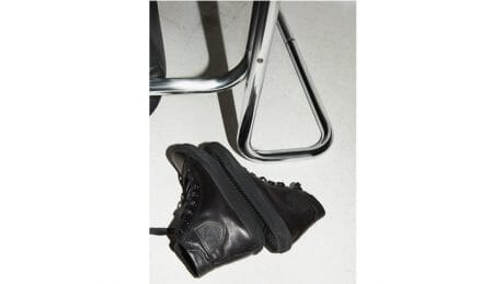 ロックな佇まいをこれ一足で。サンローランから新型スニーカー「BEDFORD」が登場。