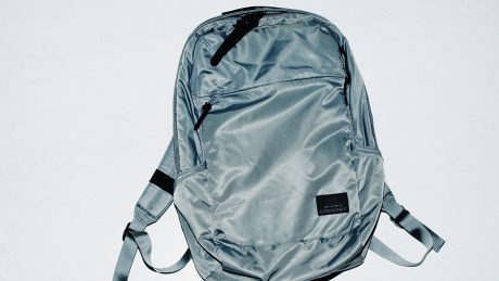 Cover all of GREGORY 大人向けのハイエンドな佇まい。