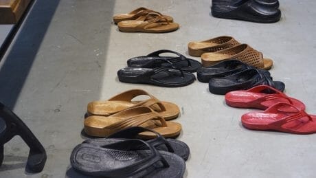 Cheap, tough and cool. Marunaka high-end molded sandals are cool.