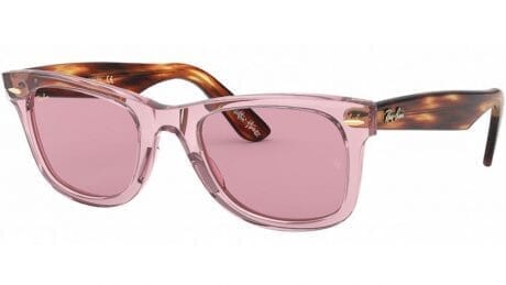 場所は渋谷公園通り沿い。レイバンの直営店がついに誕生。