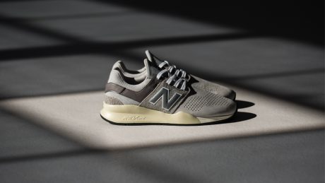進化を遂げたニューバランスの「247」。2017年のデビューから約1年半、待望の「247v2」が登場。