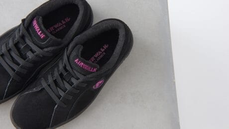 エアウォークの名作「ONE」を、セレクトショップのルイスが別注。