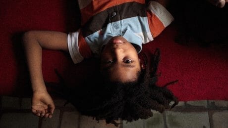 写真家・名越啓介が切り取るコンゴ民主共和国の首都、キンシャサのリアルな姿とは。