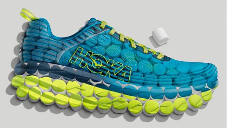 ホカ オネオネのBONDIが全面刷新。よりフワッフワで、快適になりました。