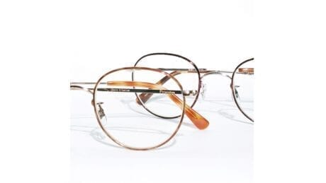 Motif is 1930's American eyewear. A model co-created by a select store in Hiroshima and Buddy Optical was born.