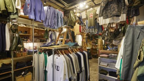 【 This Week in Huynemus] Sweatshirt Fall. Here's one you'll want to get ahead of the curve!