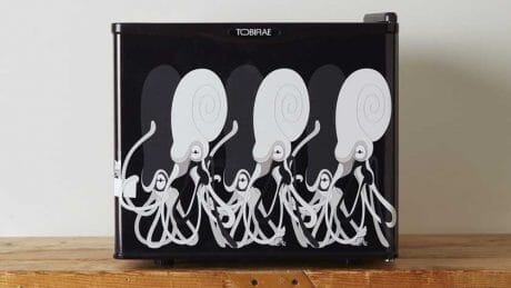 写真家の石川直樹やブックデザイナーの祖父江慎が参加。冷蔵庫をアートするプロジェクト「トビラエ」がスタート！