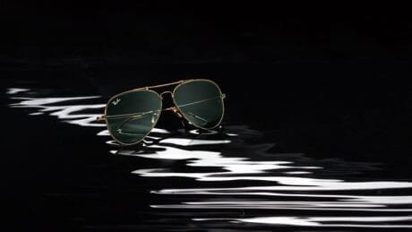 より軽く、丈夫で、快適。レイバンのプレミアムな1本に注目。