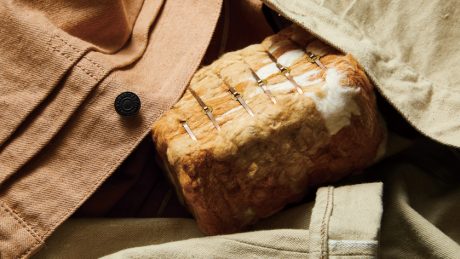 日本ではじめてセルビッチデニムをつくったブランドが今シーズン発売するのは、5000年前の茶綿を使ったアイテム！？