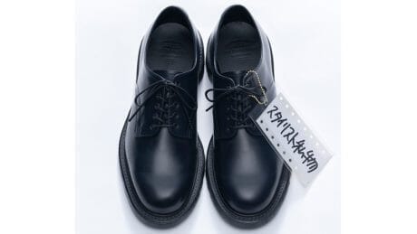 スタイリスト私物から初となるシューズがリリース。お相手はフットザコーチャー。