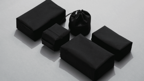 広島の名店として称されるref.が拡張オープン。それを記念したアエタとスリーの企画展が開催。