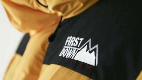 90年代に隆盛したファーストダウンをフリークスストアが復刻。