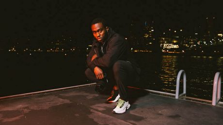 90年代のリーボックを象徴する構造に、現代的デザインを掛け合わせた渾身の一足。