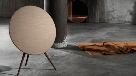 あたたかみのある部屋には、バング＆オルフセンのブロンズコレクションを。