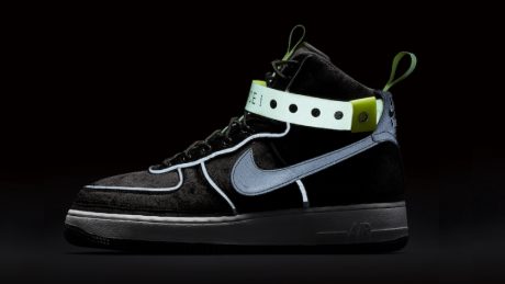 NIGHT CLUBにインスピレーションを受けた、ナイキ エア フォース 1の日本限定モデル。