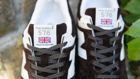 名品番だからこそ、記念モデルは見逃せない！ ニューバランスの576に新作が登場。