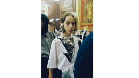 スタイルを彩る、ファセッタズムとヴィブ・ファルスロフのアクセサリーコレクション。