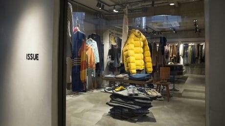 珠玉の古着を多数揃えたポップアップイベントが開催。