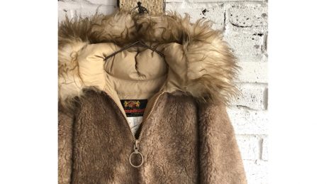 【今日のフイナムズ】エキゾチックなエスキモーコートはダウン入り。