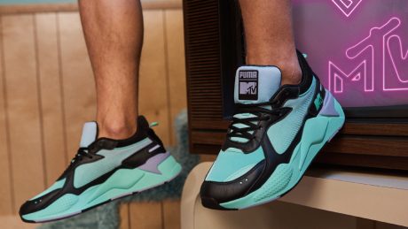 プーマとMTVによるコラボスニーカー！ 潔いフューチャーレトロな仕立てにクラっときます。