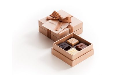 A lineup of many exquisite sweets. Return Valentine's Day with Armani/Dolci.