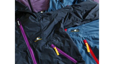 魅力満載の高機能素材を使用した、シエラデザインズのジャケットとショーツ。