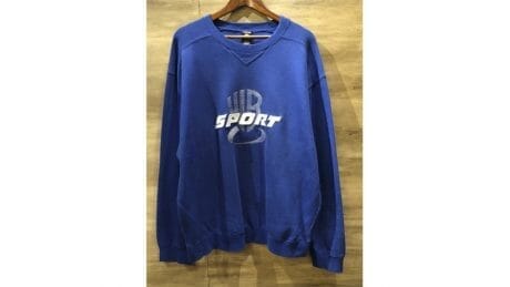 【 Today's Huinams] A graphic sweatshirt that will never look out of place. The sense of nookiness is the best.