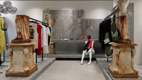 ラフ シモンズの新しいスペースがドーバー ストリート マーケット ギンザに誕生。