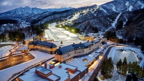 This year's GW is spring skiing at Lotte Alai Resort!