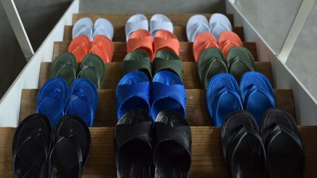 This year is sure to be another breakout year. Check out Marunaka High End's molded sandals.