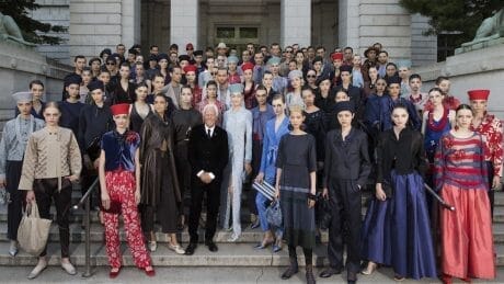 A total of 99 models, 122 looks in all, and about 700 spectators. Giorgio Armani runway show in Tokyo.