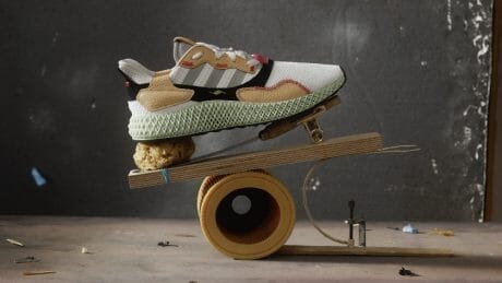 これが最後のコラボレーションに。相反する要素が激突して混じり合ったアディダス オリジナルス × エンダースキーマ。