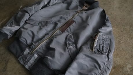 気品漂うモダンなL-2B。ビー・トウキョウとトイズマッコイがコラボレーション。