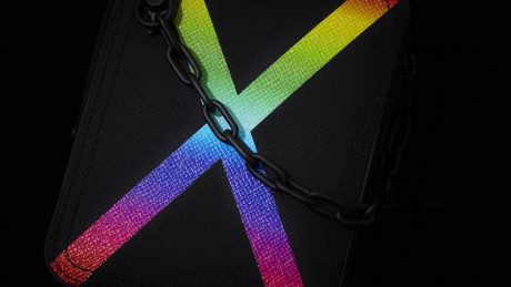 連載「憧れの逸品」No.101 老舗の魅力を7色に染めたルイ・ヴィトンのバッグ。