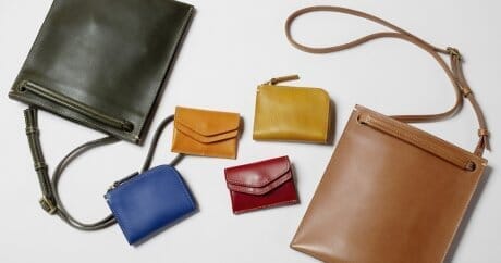 夏限定のレザー小物が土屋鞄から。いつにも増してカラフルなラインナップです。