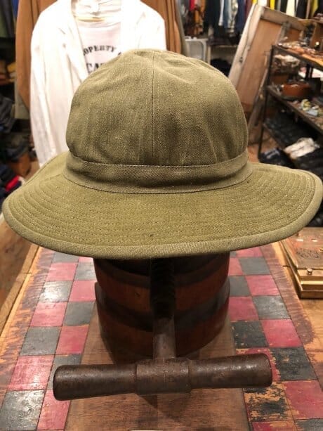 A perfect summer hat that makes you want to explore.