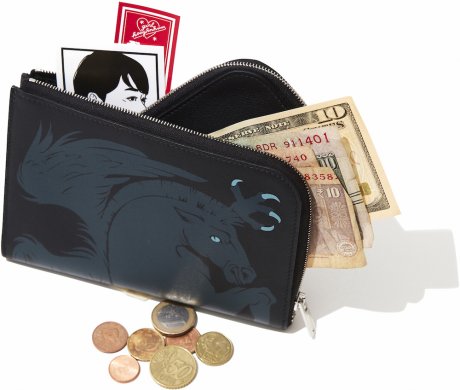 A wallet and a notebook that are perfect for the first Hermes.