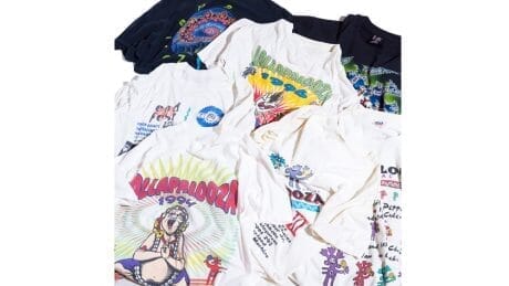 数々の伝説を築いたロックフェス、90年代のロラパルーザを身にまとう。