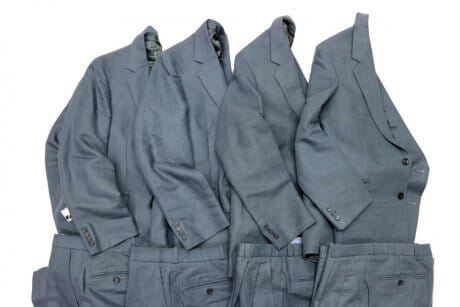 A large quantity of dead stock of set-up suits with extreme austerity has arrived at Druk.