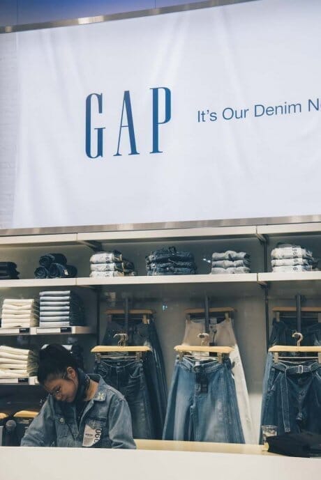 ギャップの50周年を祝福するアニバーサリーパーティに潜入！アメカジラバーの笑顔が満開です。