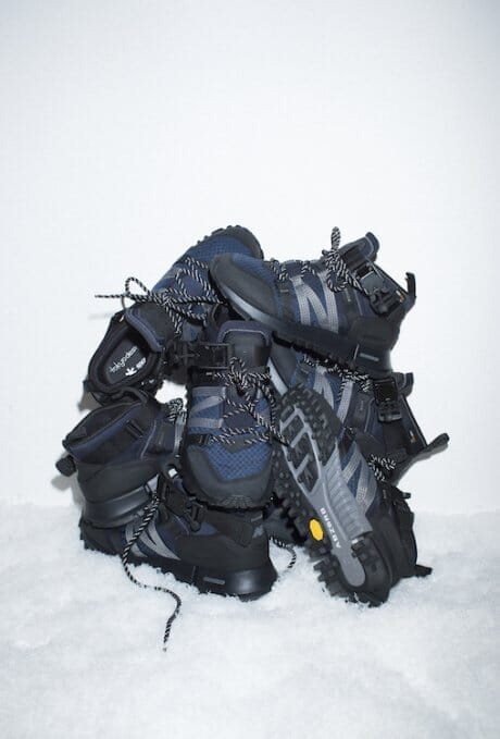 Just the lineup of brand names alone is enough to raise expectations. Tokyo Design Studio New Balance and Snow Peak collaborate.