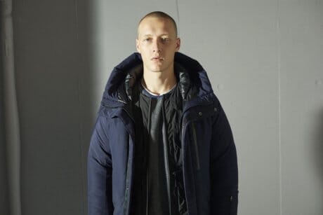 多機能なベストがセットになった、ユーティリティな西川ダウン。19AW / ナノ・ユニバースとスタイリスト 荒木大輔編。