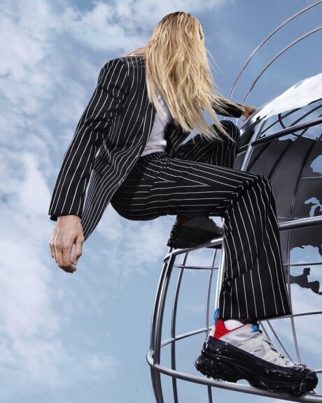 Burberry's pop-up store was born, embodying the luxury street.