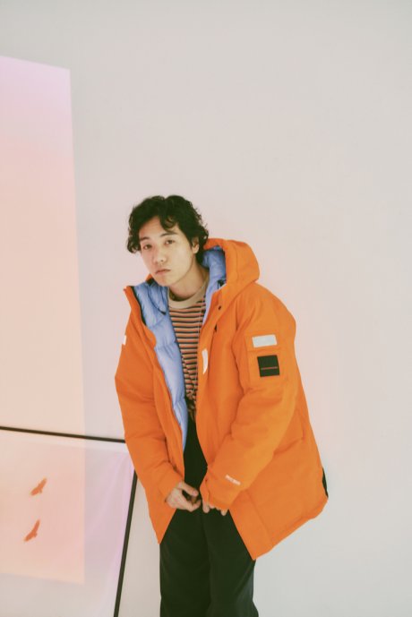 The third collaboration between Helly Hansen and Beams features downs finished in bright colors!